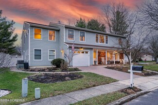 2 Bell Ct, Howell, NJ 07731