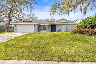 6105 Rain Briar Ct, Temple Terrace, FL 33617