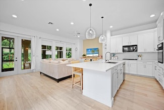 866 Taft Ct, Palm Beach Gardens, FL 33410