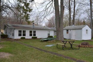 7075 S 1190 E McClish Lake, South Milford, IN 46786