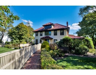 568 Brush Hill Rd, Milton, MA 02186