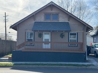 108 N Elm St, Troy, OH 45373