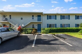247 Winners Cir Unit 5, Naples, FL 34112
