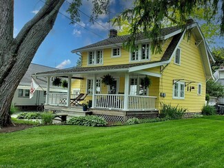128 Bass Bay Blvd, Chippewa Lake, OH 44215
