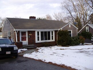 42 Nonquit St, Worcester, MA 01604