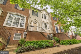 8159 Skelton Cir, Falls Church, VA 22042