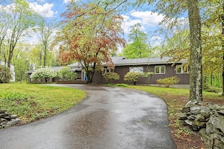 146 Harvard St, Leominster, MA 01453