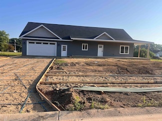 102 Meadow Ct, Argos, IN 46501