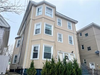 864 River Ave, Providence, RI 02908
