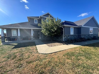 2719 Pinehurst St, Kirksville, MO 63501