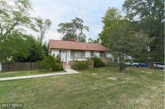 4900 55th Ave, Hyattsville, MD 20781