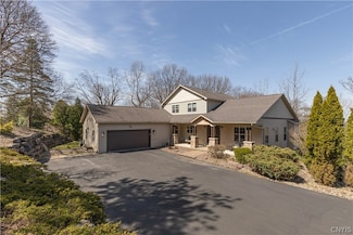 6 Standish Terrace, Syracuse, NY 13224