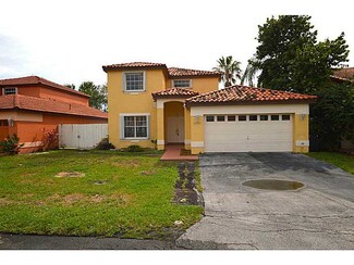20020 NW 83rd Ct, Hialeah, FL 33015