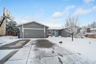 4209 Blueflax Dr, Pueblo, CO 81001