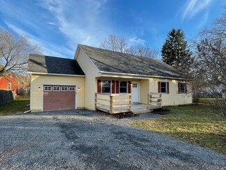 30 Murray Dr, Saint Albans, VT 05478