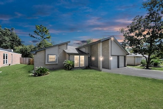 23002 Grand Rapids Ln, Spring, TX 77373