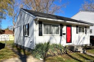 861 E Dallas Ave, Madison Heights, MI 48071