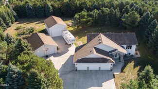 3851 Prairie Pines Loop, Bismarck, ND 58503