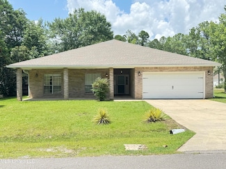 730 Ieke Cir, Diamondhead, MS 39525