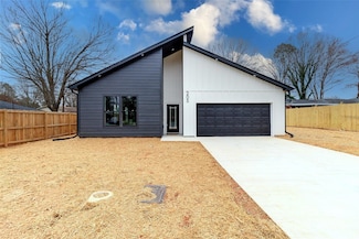 205 Skyline Cir, Salisbury, NC 28146