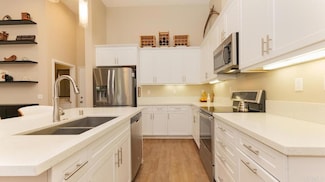7505 Eagle Dr, Santee, CA 92071