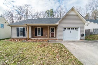1620 Springfield Way Dr, Clemmons, NC 27012