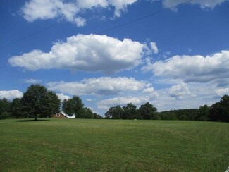 62 Moorefield Ln, Cumberland, VA 23040