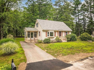 7 Tanglewood Dr, Dover, NH 03820