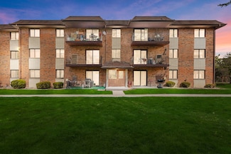 14969 Willowcrest Ct Unit 21, Midlothian, IL 60445