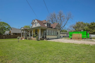 717 Park Dr, Hillsboro, TX 76645