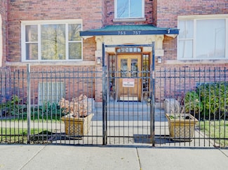 757 S Independence Blvd Unit 3S, Chicago, IL 60624