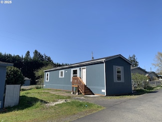 69127 Wildwood Rd Unit 17, North Bend, OR 97459