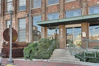 920 Poeyfarre St Unit 217, New Orleans, LA 70130