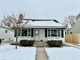 30240 Groveland St, Madison Heights, MI 48071