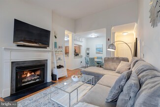 4550 Strutfield Ln Unit 2414, Alexandria, VA 22311