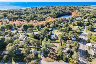 11 Redwood Ln, Hyannis, MA 2601