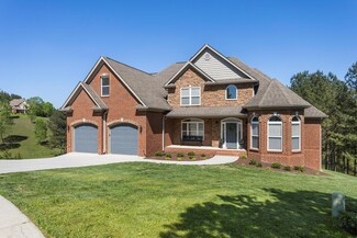 13312 Blakeslee Dr, Soddy Daisy, TN 37379