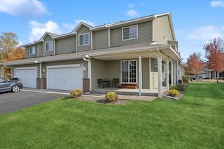 9472 Golden Eagle Ct, Monticello, MN 55362