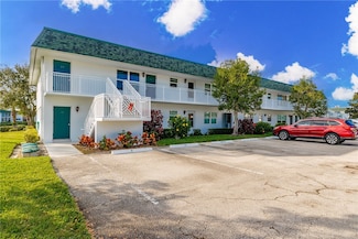 2800 Indian River Blvd Unit 9, Vero Beach, FL 32960
