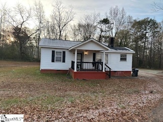 17 Rosemond Dr, Greenville, SC 29605