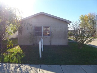 216 E Main St, Junction City, OH 43748