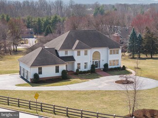 1889 Covered Bridge Rd, Malvern, PA 19355