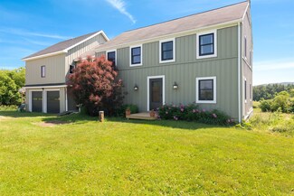1982 Hinesburg Rd, South Burlington, VT 05403