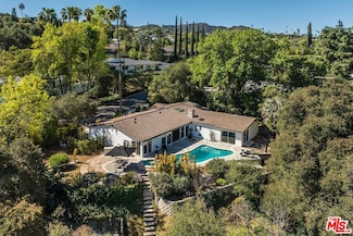 3965 Sapphire Dr, Encino, CA 91436