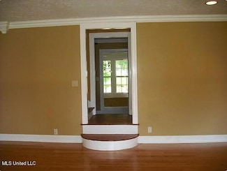 1105 Military Rd, Columbus, MS 39701