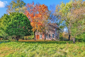 4024 Wood End Dr, Edina, MN 55424