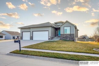 2118 Campbell Dr, Waterloo, NE 68069