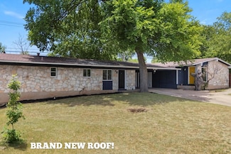 8900 Tina Ct, Austin, TX 78758