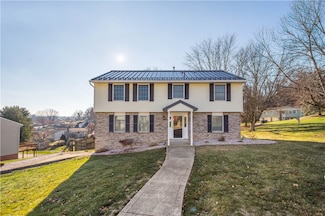 2225 The Cir, Washington, PA 15301