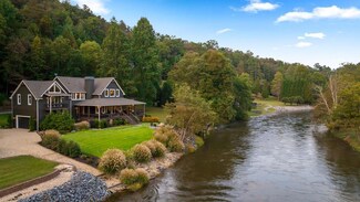 547 Toccoa River Ln, Mineral Bluff, GA 30559
